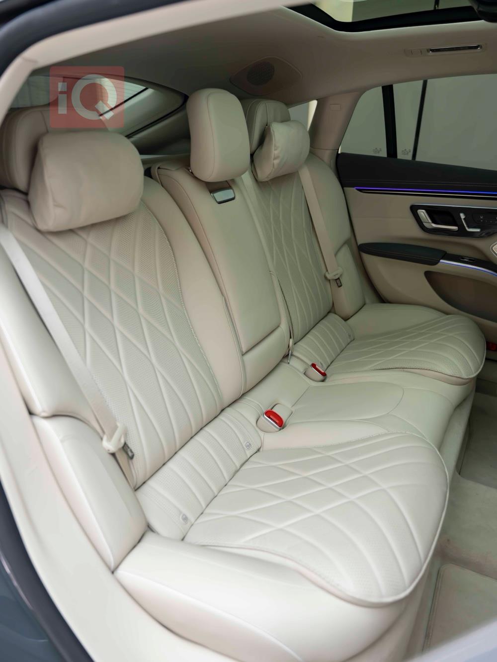 مێرسێدس بێنز EQS